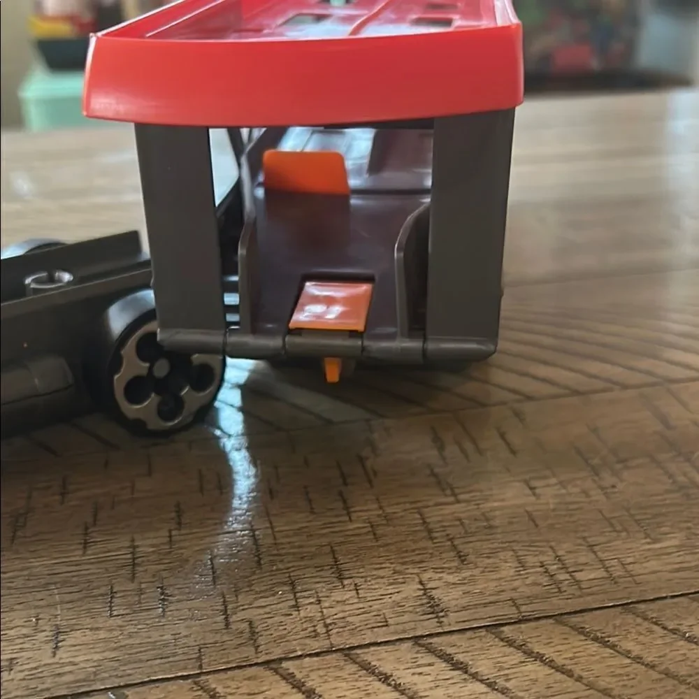 🏎️ Hot🔥Wheels 🛞 🏎️ truck carrier. 2 pieces. Toy Truck 🛻 🛻